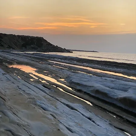 Apartment Dejablue Phase 2, Block T2, Unit 3 Kalogrea